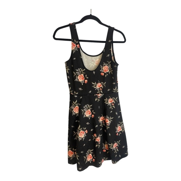 H & M Floral Black Dress - Picture 5 of 6